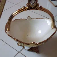 دو ظرف تزیینی و مصرفی