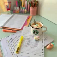 همراه تحصیلی و دستیار آموزش دانش آموزان