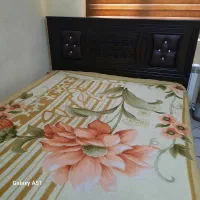 تخت دونفره