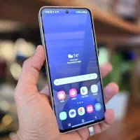 سامسونگ s24fe در حد اکبند