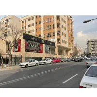 اجاره ۳۰۰ متر تجاری