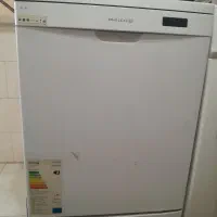 ماشین ظرف شویی در حد نو