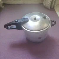 زودپز۸لیتری ۱۲نفره