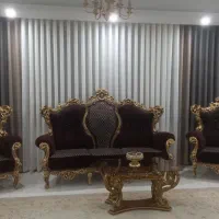 استخدام  فروشنده  در فروشگاه پرده