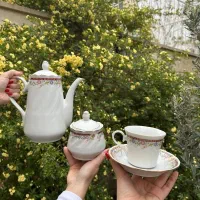 سرویس چینی ژاپنی ۱۲ نفره طلاکوب مناسب جهیزیه