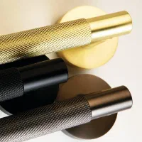 فروش عمده یراق آلات درب و کابینت با بهترین قیمت