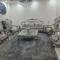 مبل کلاسیک ۷ نفره با ناهارخوری ۸ نفره درحد نو