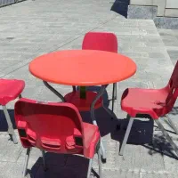 میز و صندلی