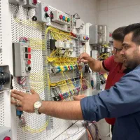 مجتمع آموزشی کامپیوتر برق رباتیک حسابداری خیاطی