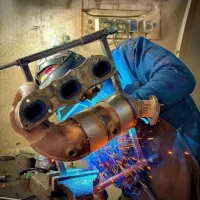 تعمیر و تعویض تخصصی انواع اگزوز و کاتالیزور تضمینی