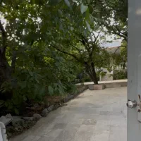 ویلا-دلفارد-کوچه-سنگ-فرش