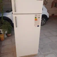 یخچال قدیمی