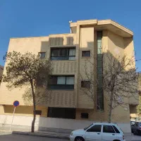 فروش-منزل-دو-طبقه-از-سه-طبقه