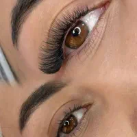 خدمات تخصصی اکستنشن مژه و لیفت ابرو