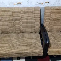 مبل سه نفره تمیز تمیز