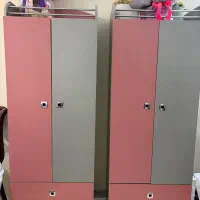 کمد، آینه، کتابخانه