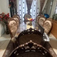 فروش یک دست مبل ۹ نفره و میز ناهارخوری ۸ نفره
