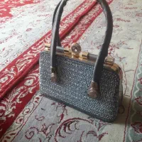 یک عددکفش وکیف