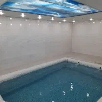 ۱۰۰۰مترباغ ویلاسوییت اجاره دوخواب استخرسرپوشیده