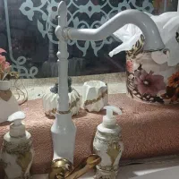 شیر سفید و طلایی