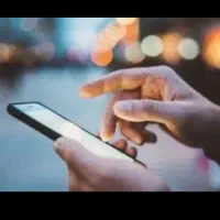 کار با گوشی و اینرنت