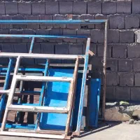 فرو درب پنجره