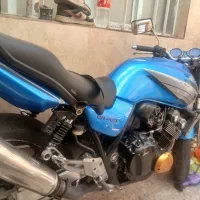 سی بی ۴۰۰