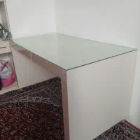 میز نهار خوری چرخ دار هایگلاس شاین