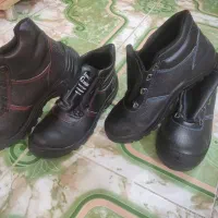 دو جفت کفش کار