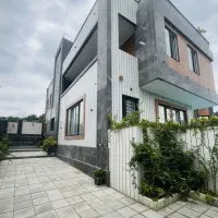 فروش ویلا400متری‌ دارای آسانسور با شرایط یک ساله