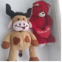 2 تا عروسک گاو و خرس