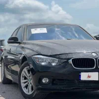 Bmw 318iموجود پشت فنس