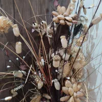 گل مصنوعی با گلدان