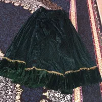هر دودست لباس میدم یک لباس گرونتر باشه دست دوز