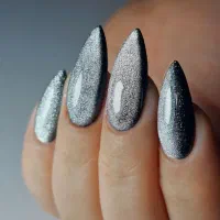 آموزش تخصصی کاشت ناخن با ژل و آموزش طرح های سالنی