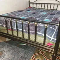 تخت خواب فلزی دونفره