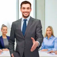 دعوت به همکاری آقا و خانم با فن بیان قوی