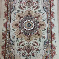 ۴عدد پشتی کاملا سالم شسته شده(داخلش خالی هست)