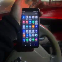 فروش گوشی سامسونگj6مفت انگار پول ال سی دی تنهاش