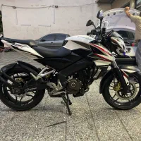 ns 200