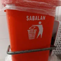 سطل اشغال پدالی کاملا سالم قیمت 1200 تومن