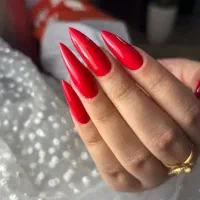 تخفیف ویژه کاشت ناخون فقط 400 تومان
