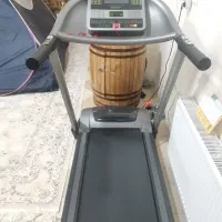 تردمیل حرفه ای مدل t905 در حد نو