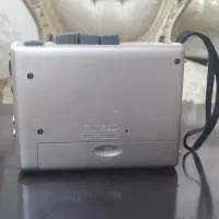 فروش یک دستگاه واکمن ضبط و بخش