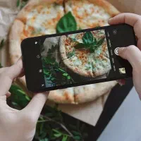 نیاز به عکاس برای عکس از غذا