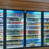خانم /آقا کار در سوپر مارکت