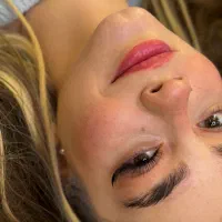 اکستننشن مژه لیفت و لمینیت ایتالیایی