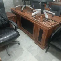 مونتاژ کار میز مدیریت