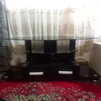 میز تلویزیون شیشه ایی