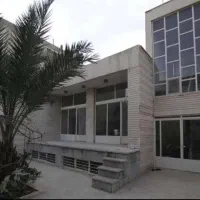 ویلایی-کلنگی-122-متر-با-پروانه-سه-روی-پیلوت